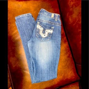 Almost Famous junior denim jeans.